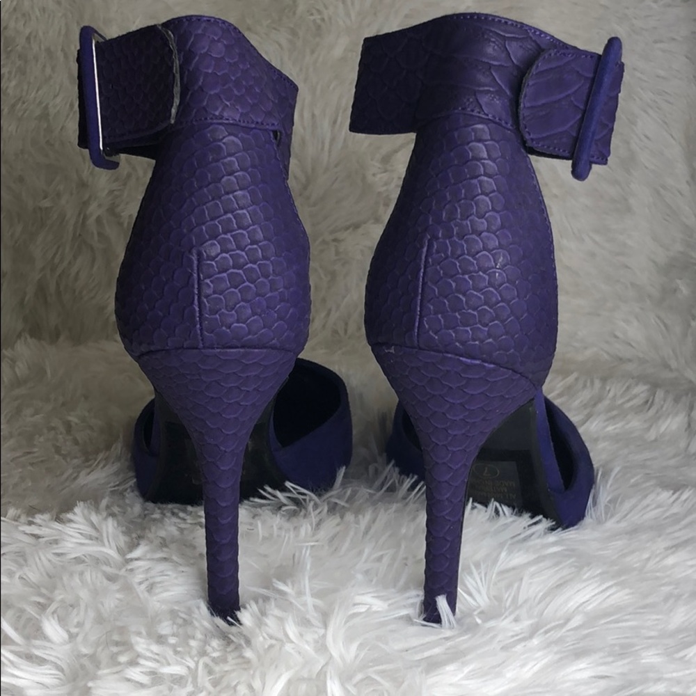 Pointed Ankle Buckle Charlotte Russe 4inch Heels - Picture 2 of 4